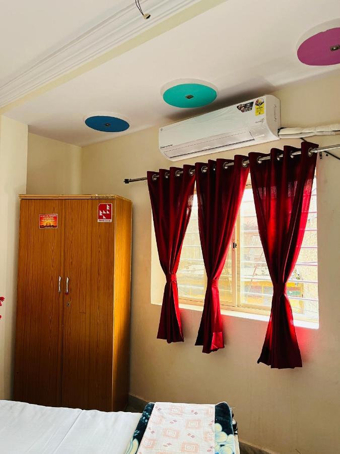 Tiwari G Home Stay Ujjain Luaran gambar