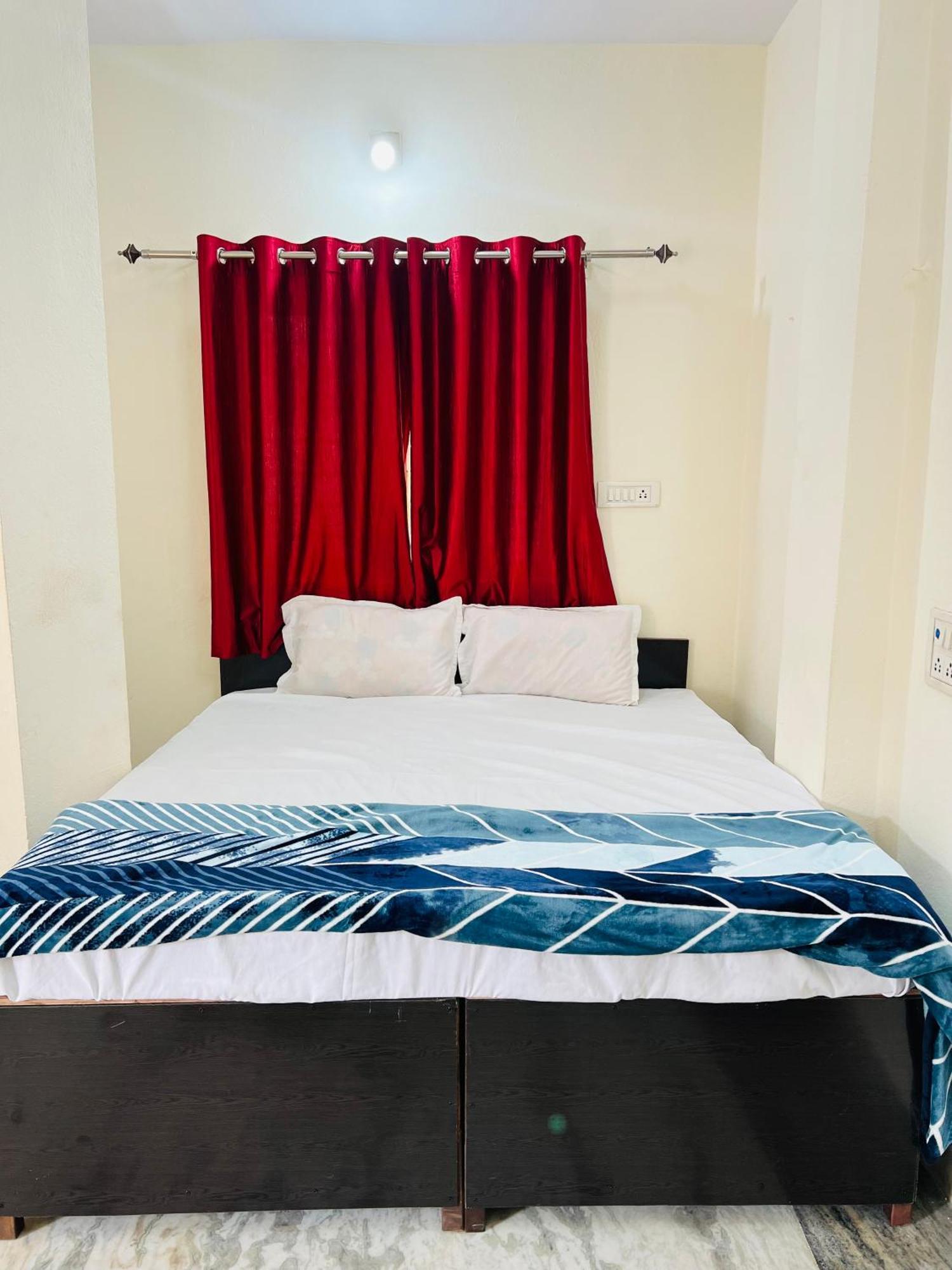 Tiwari G Home Stay Ujjain Luaran gambar